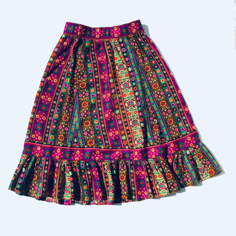 Peasant skirt, floral, colorful. Think spring.
